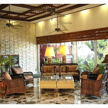 אנגלס Oasis Hotel מראה חיצוני תמונה