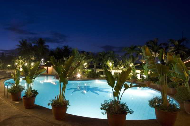 אנגלס Oasis Hotel מראה חיצוני תמונה